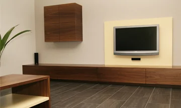 Sideboard mit Hängeschrank – TV-Schild uni farbig seidenmatt lackiert